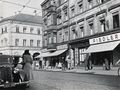 Modehaus Fiedler - im Hintergrund die ehem. Commerzbank, ca. 1950