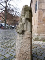 Stele Begräbnisplatz 1.JPG