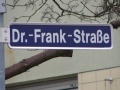 Straßenschild Dr.-Frank-Straße