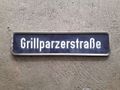 Straßenschild Grillparzerstraße