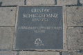 <a class="mw-selflink selflink">Gustav Schickedanz</a> am Fürther <!--LINK'" 0:57-->.