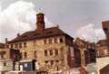 Abrissarbeiten am alten Krankenhaus in der Schwabacher Straße 1974. Dahinter "erscheint" das Berolzheimerianum